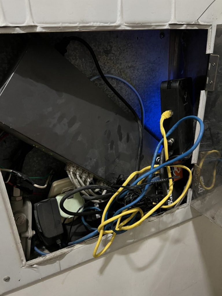 Low current box | messy and no space inside